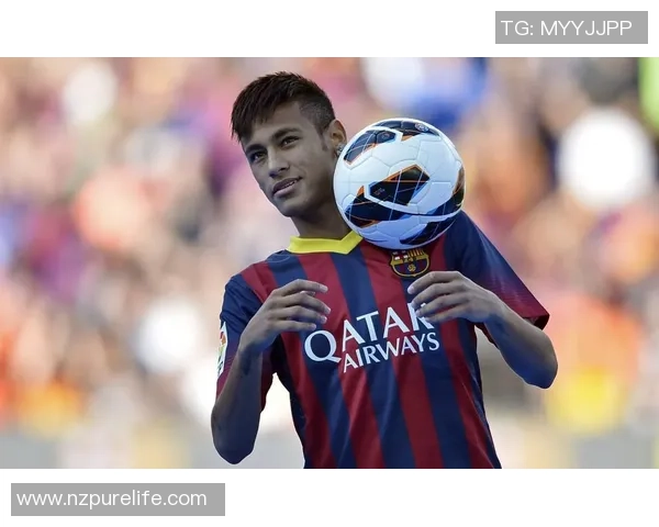 《全球顶级足球明星生涯成就排名榜揭秘》